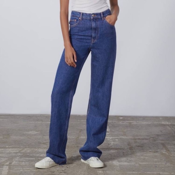 Zara Denim - Zara The 90's Cut Blue Jeans